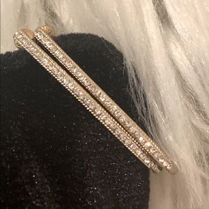 Earrings. Price negotiable. I ship out same day or next day